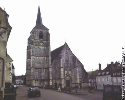 l'église de Treigny appelée la Cathédrale de Puisaye